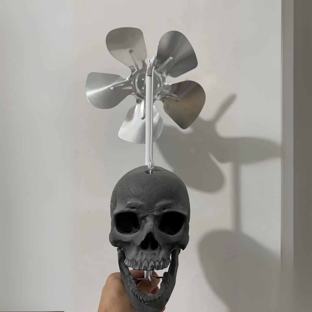 Spinning Skull Head Windmill